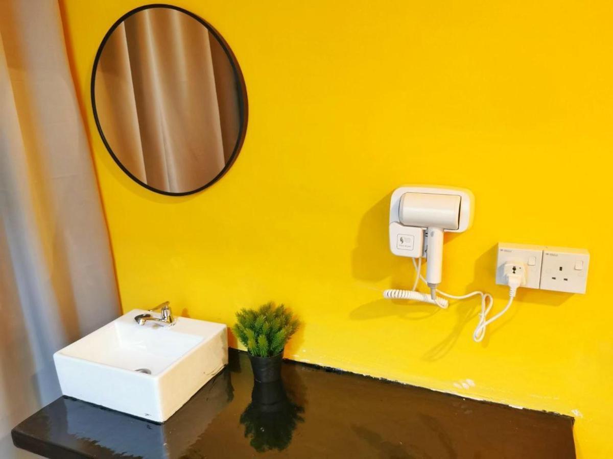 The Cocoon Capsule Hotel Cameron Highlands Exterior foto